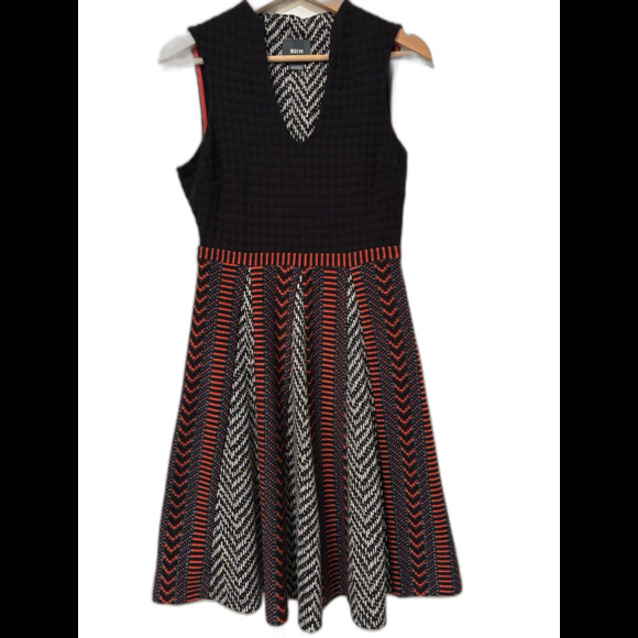 Maeve Anthropologie Womens Fit & Flair Knit Dress Size 2 Geometric Print V Neck - Picture 2 of 12
